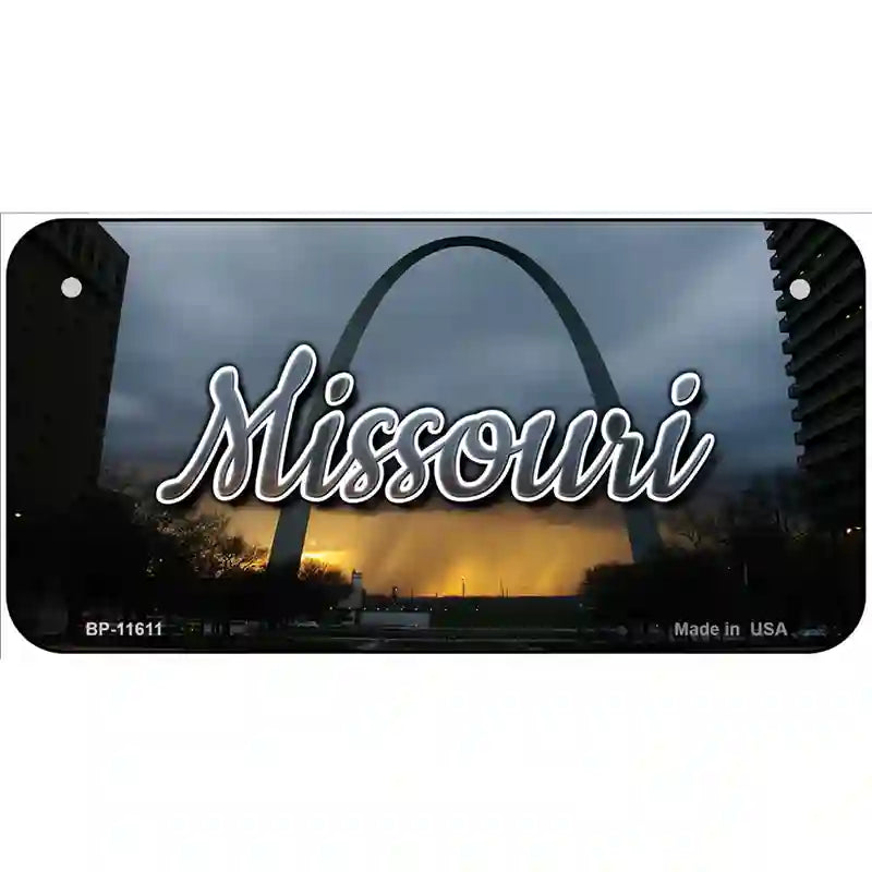 Missouri Gateway Arch Novelty Metal State License Plate 6" x 3" (BP)