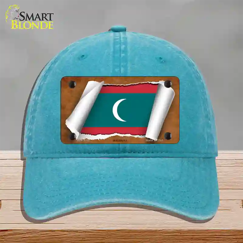 Maldives Flag Scroll Novelty License Plate Hat Unconstructed Cotton / Lake Blue