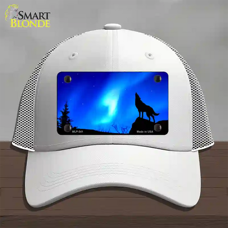 Wolf Howling Novelty License Plate Hat Mesh / White