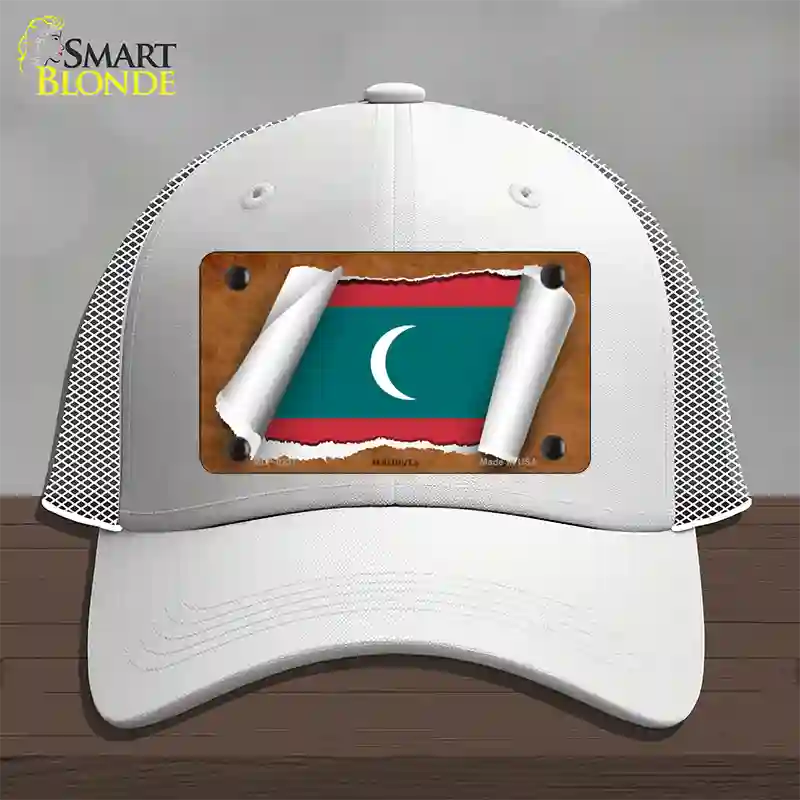 Maldives Flag Scroll Novelty License Plate Hat Mesh / White