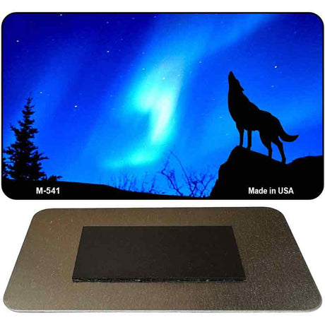 Wolf Howling Novelty Metal Magnet M-541