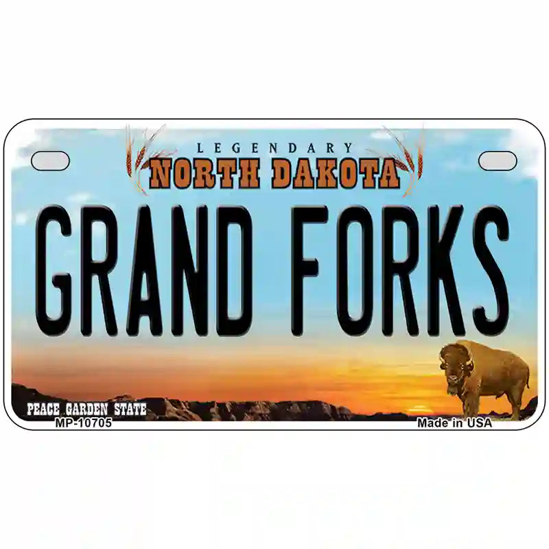 Grand Forks North Dakota Metal Novelty License Plate 7" x 4" (MP)