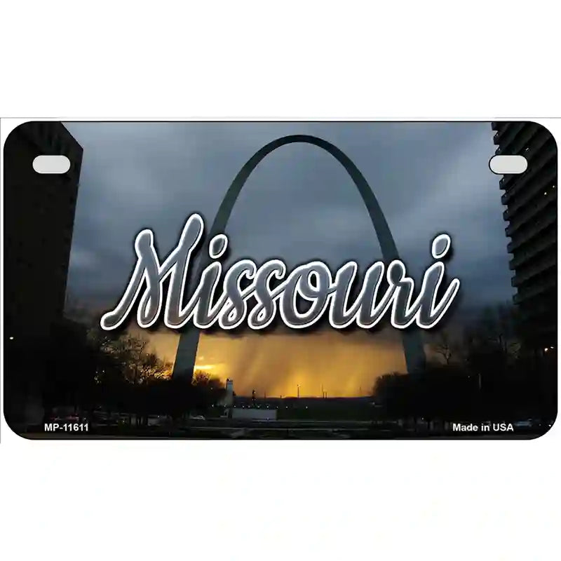 Missouri Gateway Arch Novelty Metal State License Plate 7" x 4" (MP)