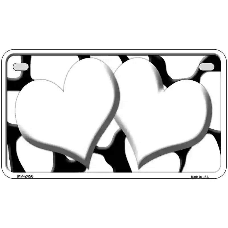 White Black Giraffe White Centered Hearts Novelty License Plate 7" x 4" (MP)