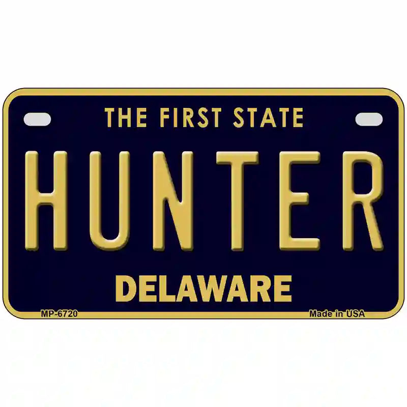 Hunter Delaware Novelty Metal License Plate 7" x 4" (MP)