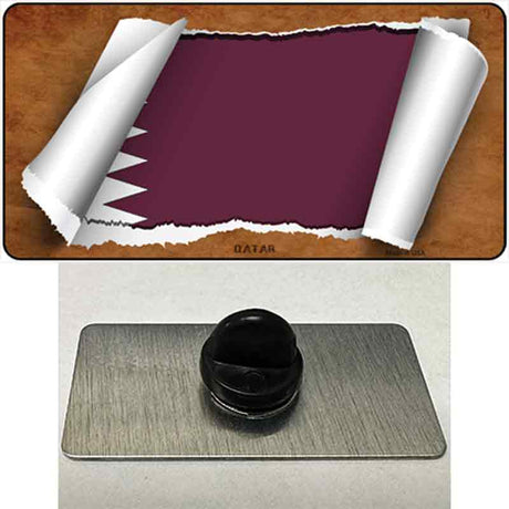 Qatar Flag Scroll Novelty Metal Hat Pin